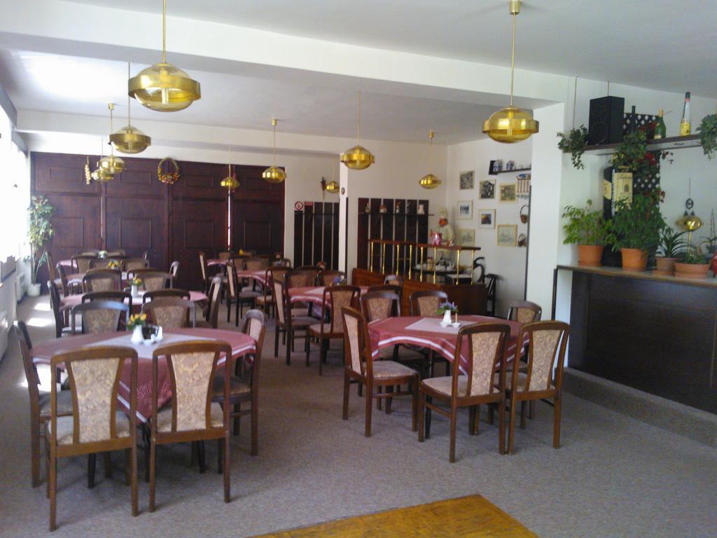 Hotel Hela Pec pod Snezkou Exterior photo
